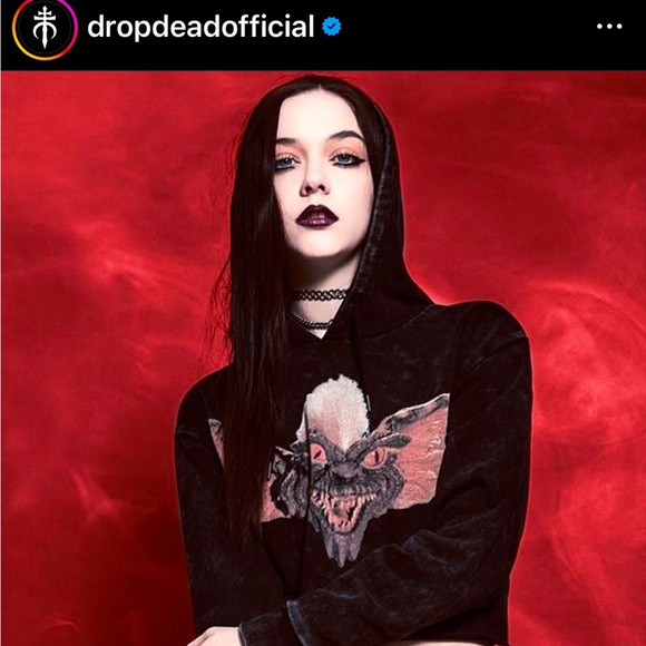 Drop Dead Gremlins Cropped Hoodie - Picture 4 of 5